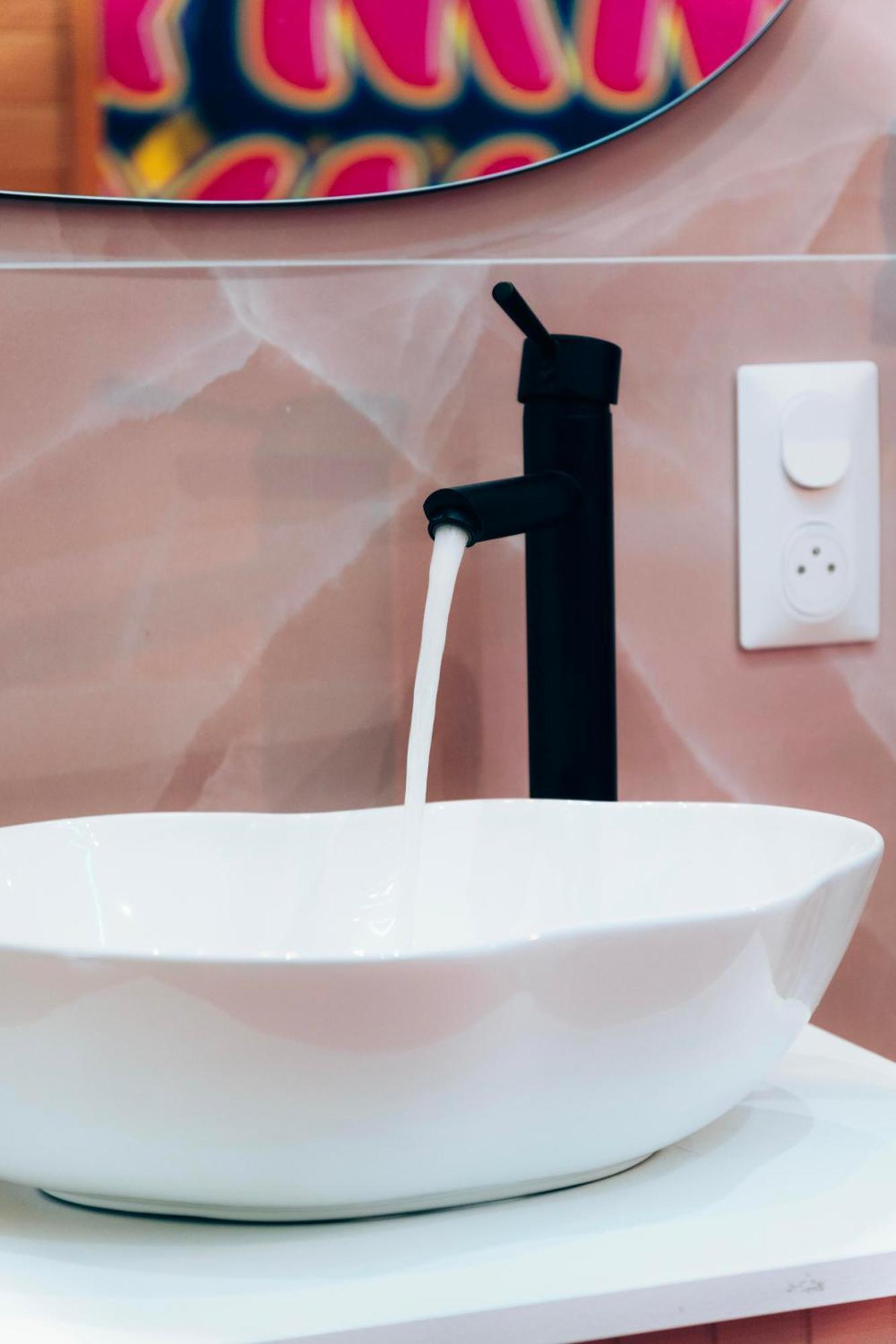 Apartment Capsule Bonbon - Balneo - Sauna - Billard - Nintendo Switch Douai
